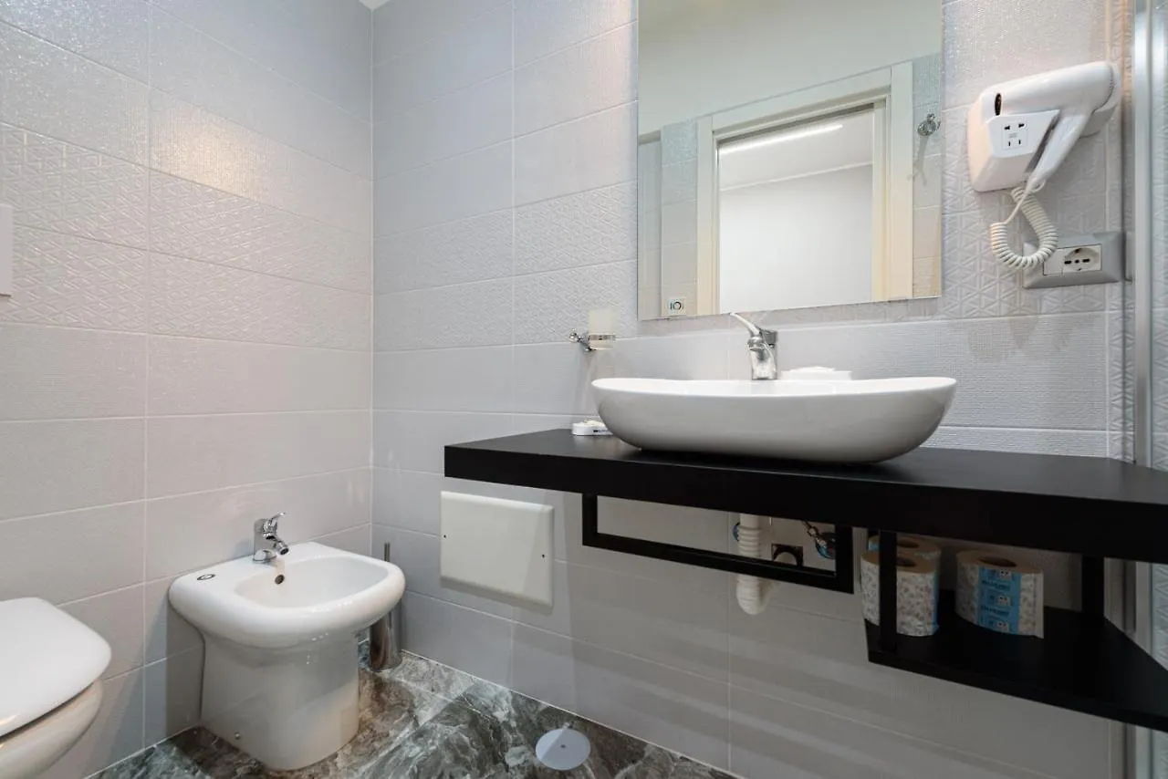 Elite Del Centro Storico Bed & Breakfast Naples Italy